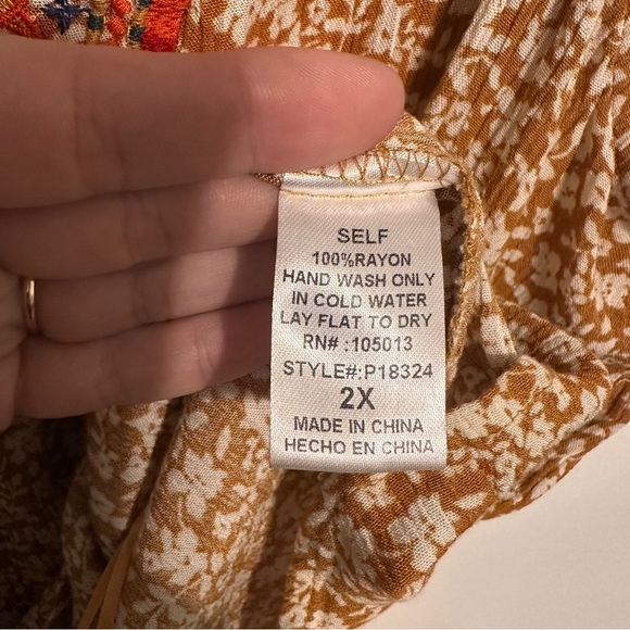 Savanna Jane Embroidered Orange Flutter Sleeve Tunic Top size 2X - Picture 6 of 6